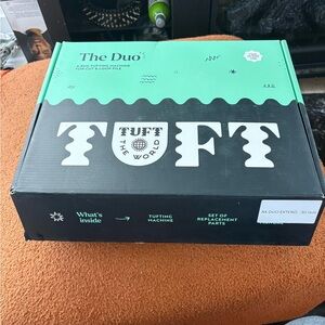 Tuft the World 'The Duo' Tufting Machine Box - Teal & Black